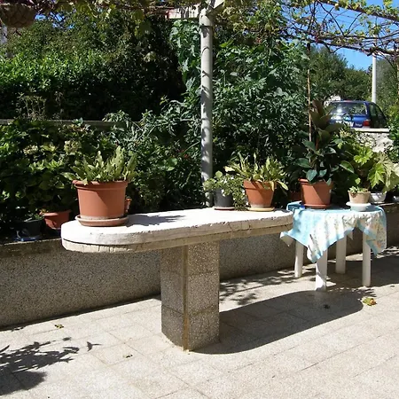 With Parking Space Banjole, Pula - 27683 Apartman *
