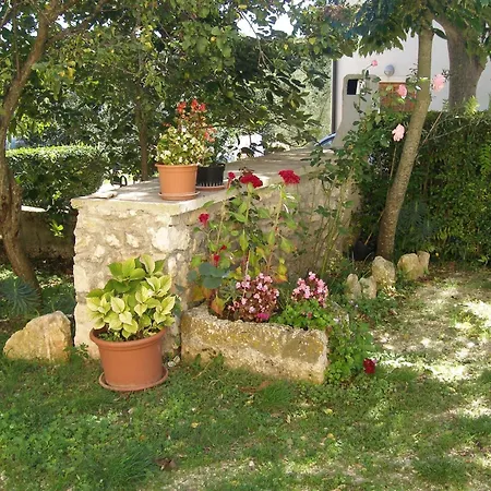 Apartamento With Parking Space Banjole, Pula - 27683